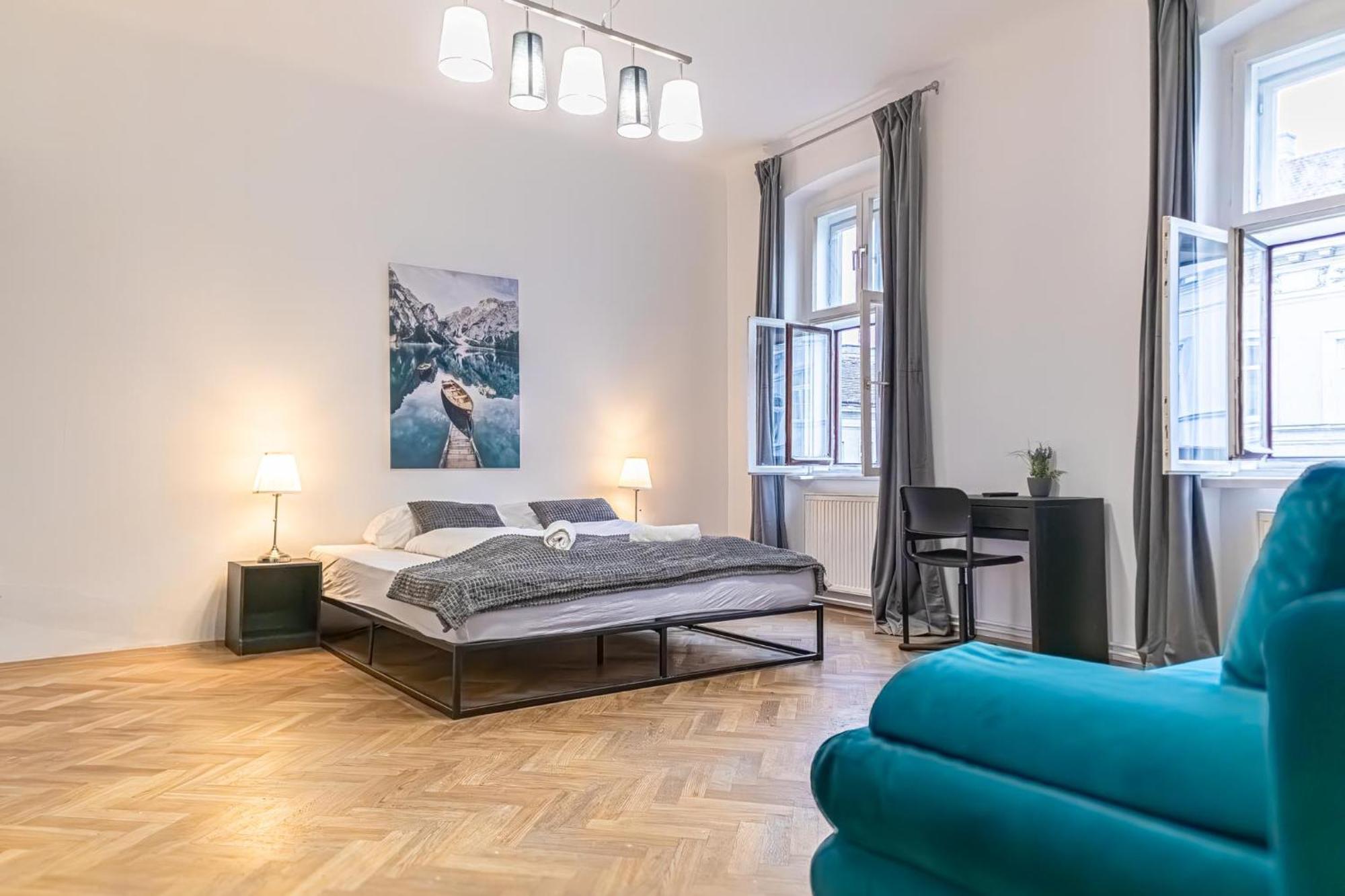 Spacious 2Br Apt -Near Wiener Stadthalle Burggassewiener Well Located Exterior photo