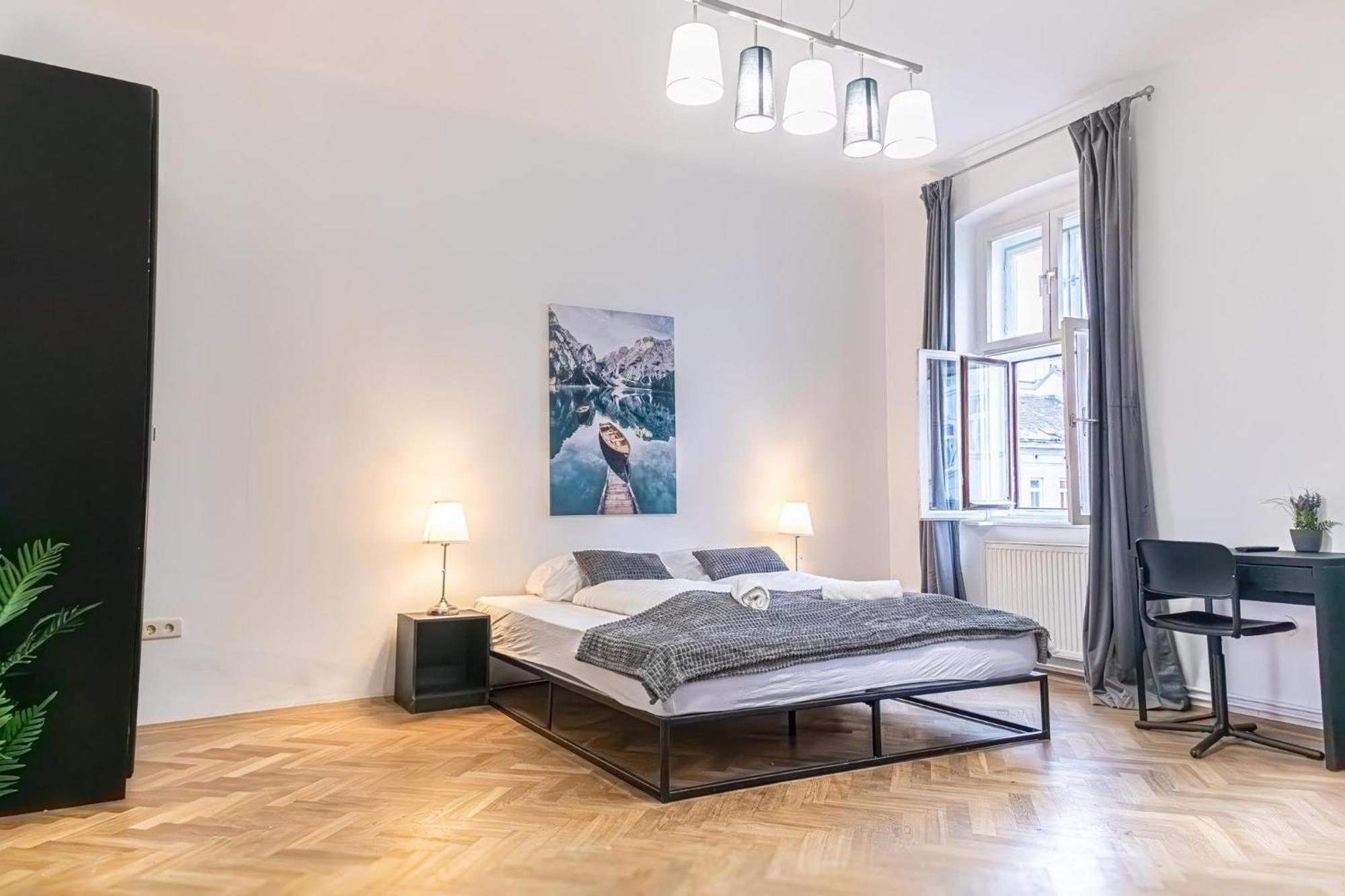 Spacious 2Br Apt -Near Wiener Stadthalle Burggassewiener Well Located Exterior photo