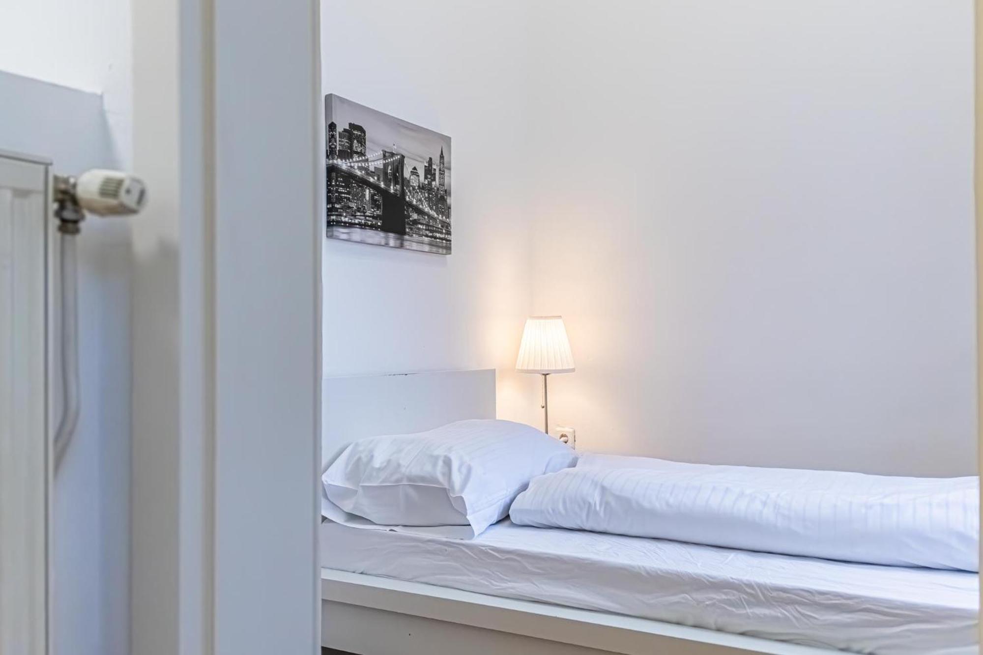 Spacious 2Br Apt -Near Wiener Stadthalle Burggassewiener Well Located Exterior photo
